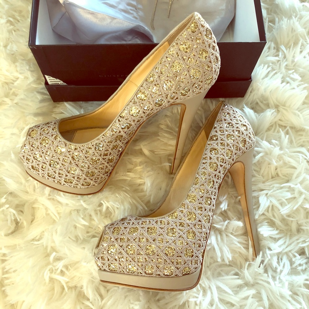 Auth. Giuseppe Zanotti Sharon 105 glitter pumps